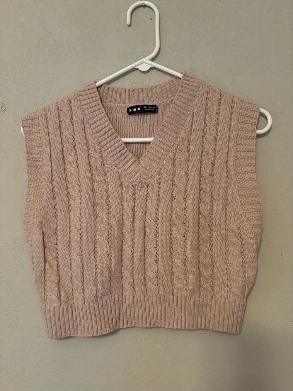 SHEIN Blush Cable Knit V-Neck Sweater Vest
